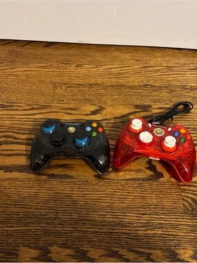 Xbox-Style Wired Gaming Controllers - Black and Red Rock Candy + Play Gaming